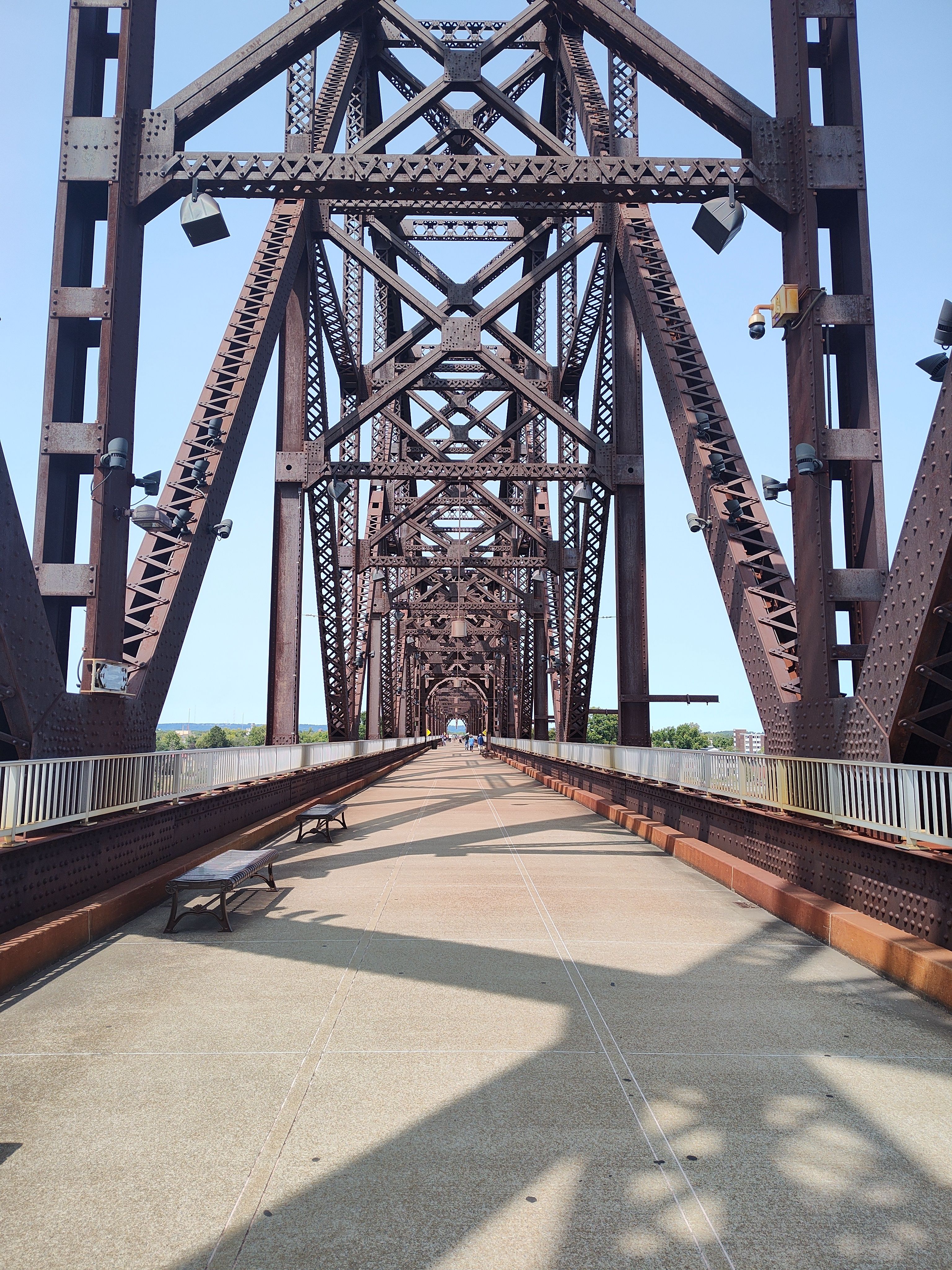 Puente de acero de gran luz